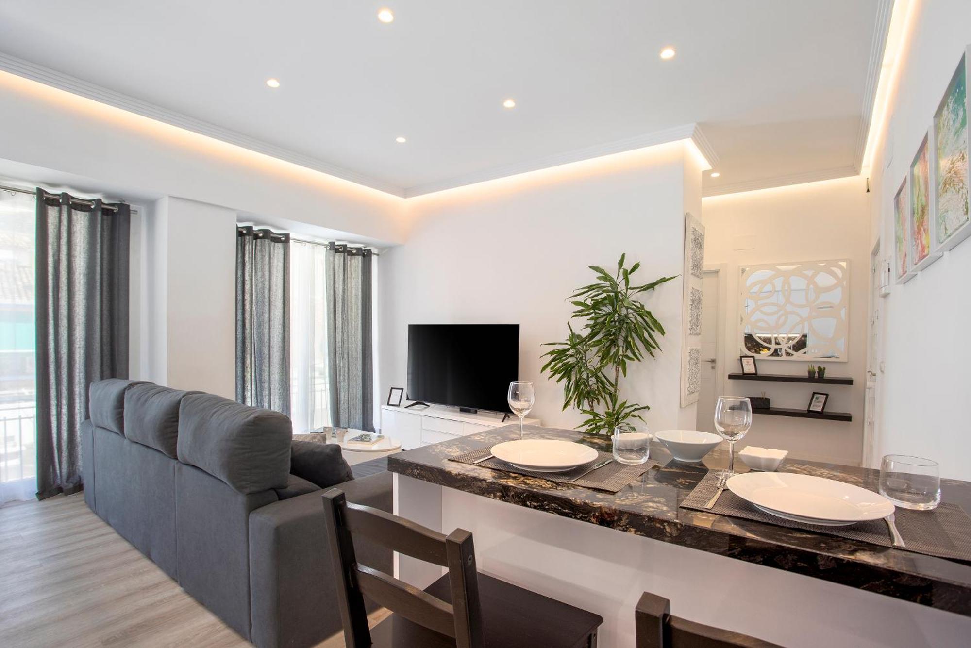 Precioso Apartamento Con Terraza En La Nogalera By Rent Me 托雷莫利诺斯 外观 照片