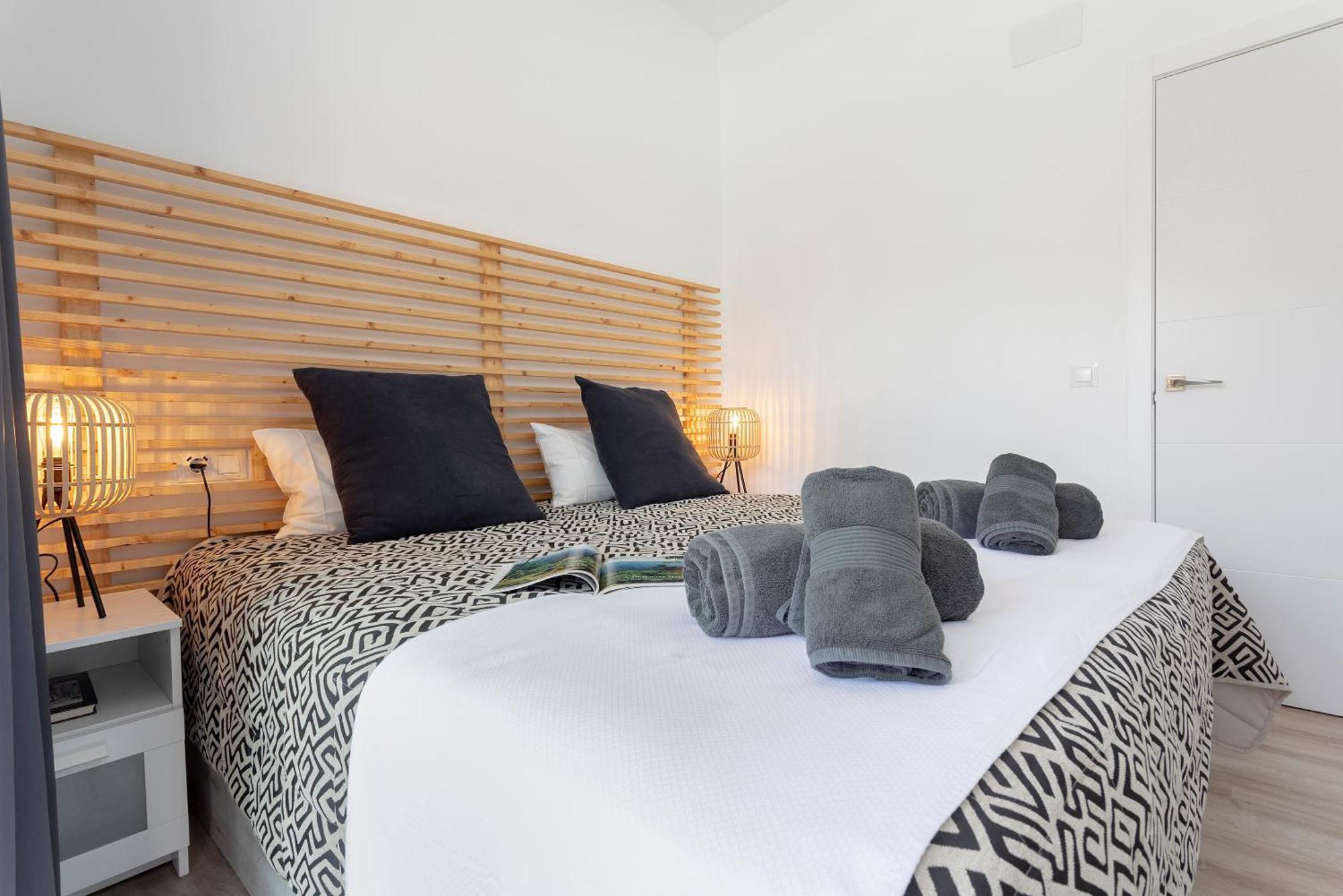 Precioso Apartamento Con Terraza En La Nogalera By Rent Me 托雷莫利诺斯 外观 照片