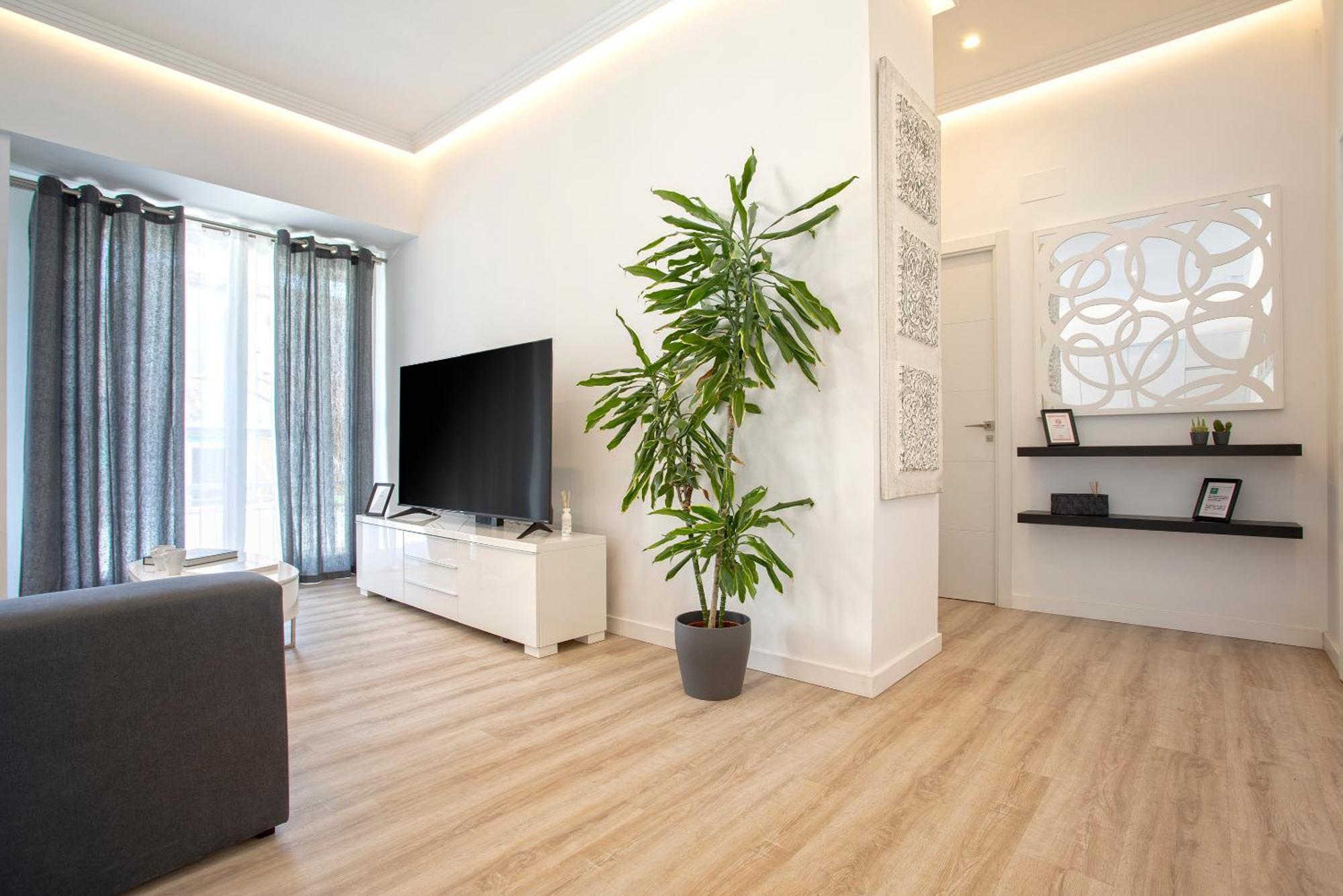 Precioso Apartamento Con Terraza En La Nogalera By Rent Me 托雷莫利诺斯 外观 照片